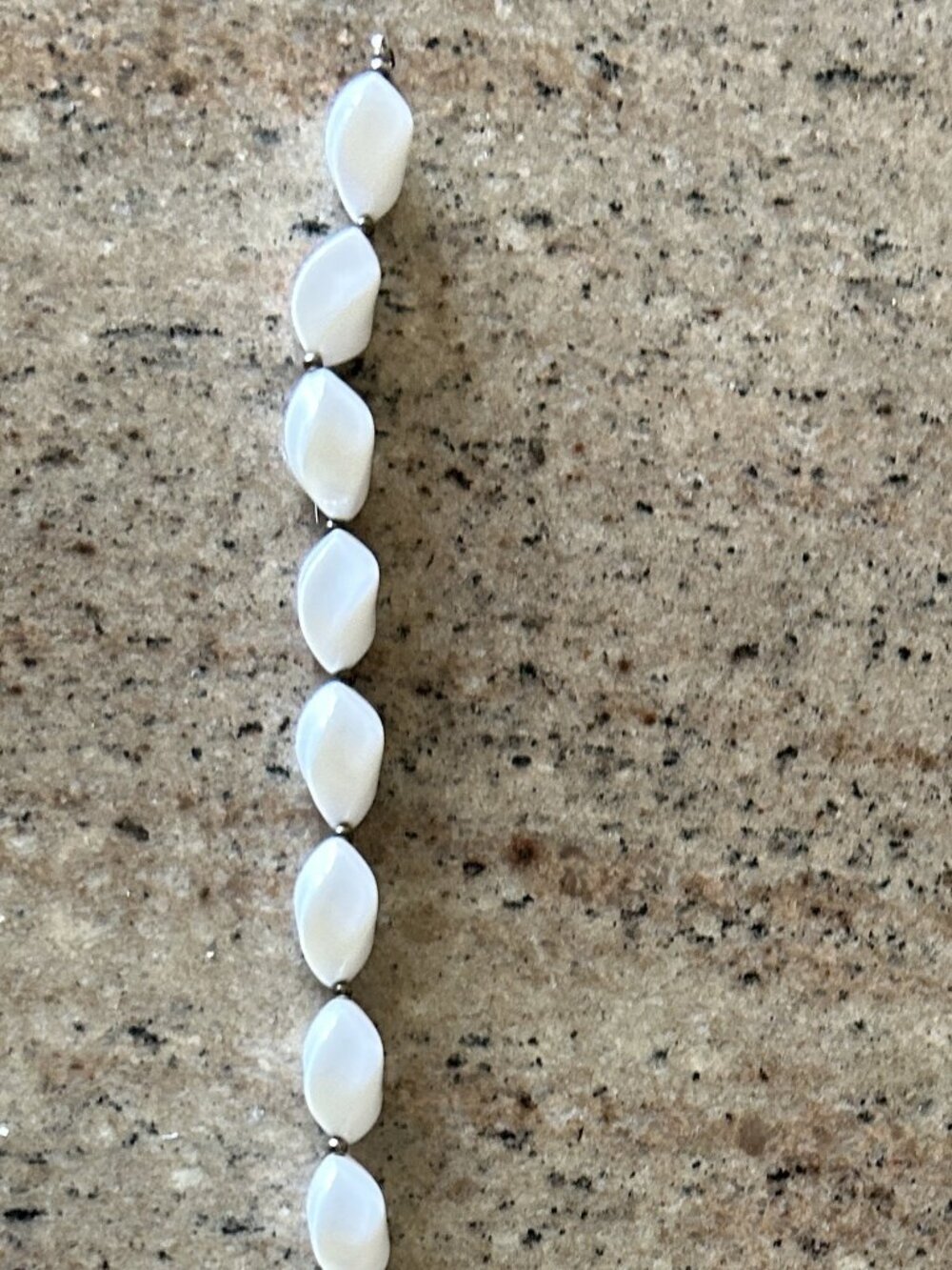 Vintage 17" acryllic Necklace